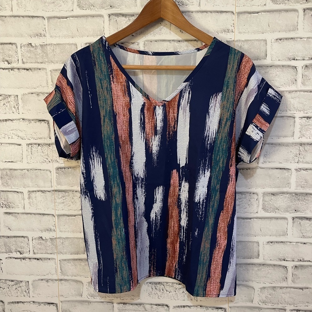 Women’s Emery Rose multicolored short roll sleeve v-neck  top, Small